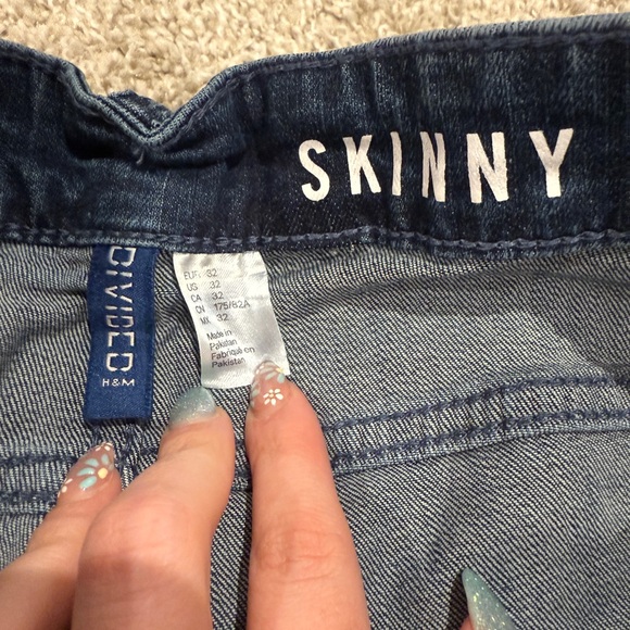 H&M Men’s Skinny Fit Blue Jeans - Picture 5 of 7